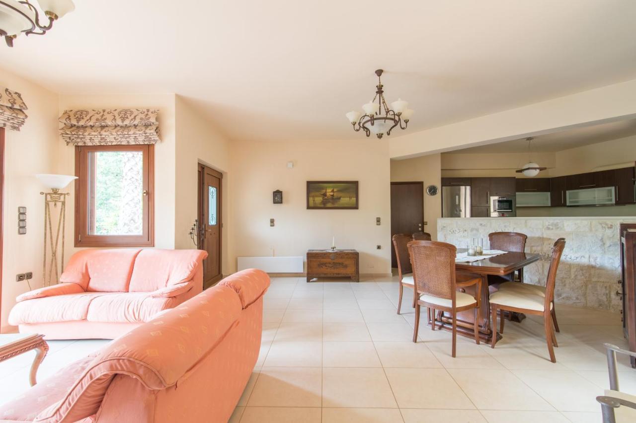 Heraklion Comfy House With Mountain View Екстер'єр фото
