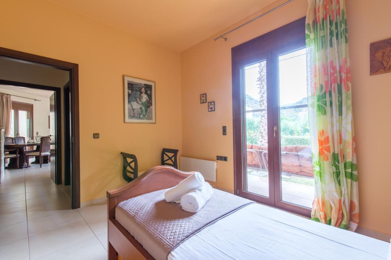 Heraklion Comfy House With Mountain View Екстер'єр фото